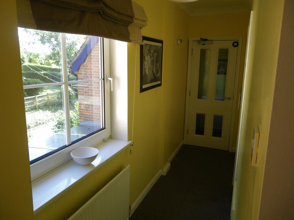 South Norfolk Guest House Great Moulton Exterior photo